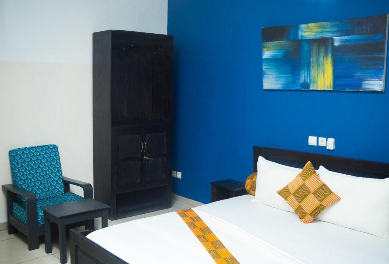 Hotel Seaside Ломе Екстер'єр фото