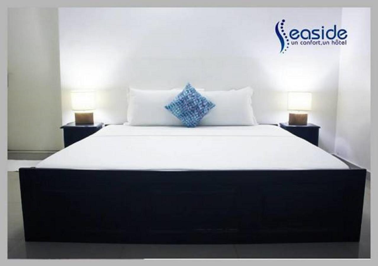 Hotel Seaside Ломе Екстер'єр фото