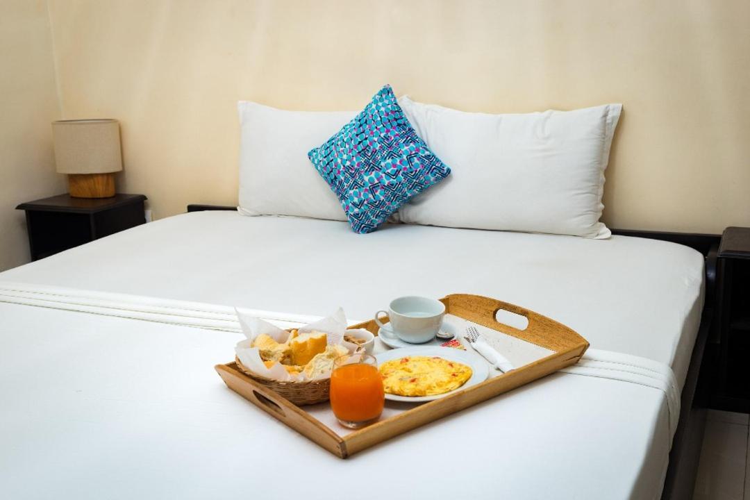 Hotel Seaside Ломе Екстер'єр фото