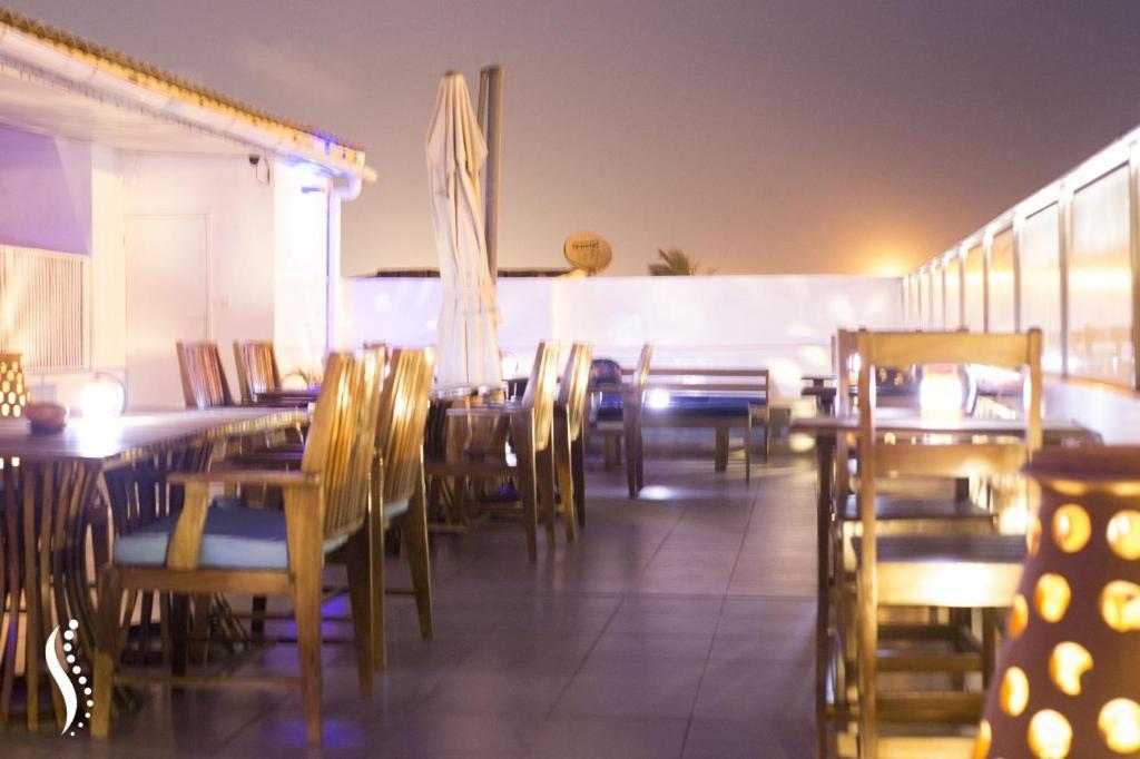 Hotel Seaside Ломе Екстер'єр фото